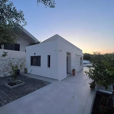 Myrtia Iii Villa *