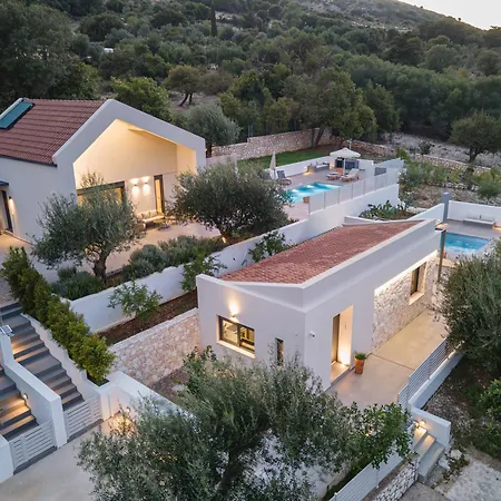 Villa Myrtia Iii Anomeriá